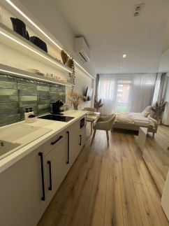 Geri Harmony Home8