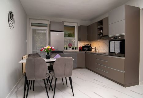 Balcsi Apartman