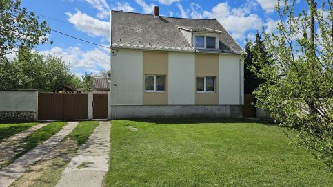 Dália Apartman37