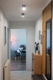 Becky Apartman8