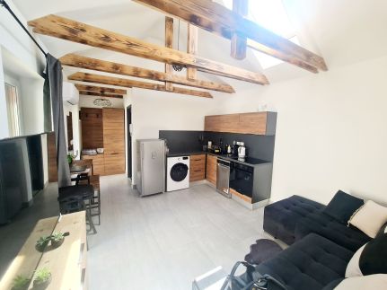4 Basa Bungalow