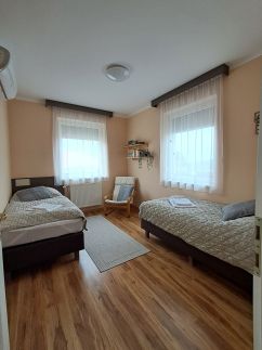 Sunrise Apartman11