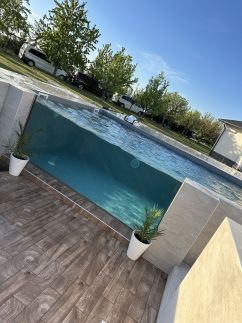 Regina Partyhouse12