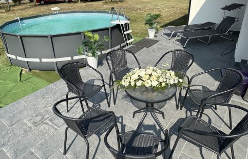 Regina Partyhouse16