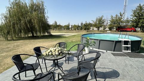 Regina Partyhouse17