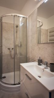 Castle View Apartman10