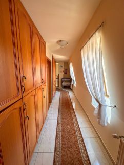 Karádi Apartmanház3