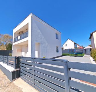 Evergreen Loft Apartman2