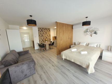 Aura Residence Apartman16