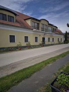 Természetház