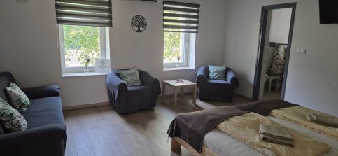 Rozmaring Apartman1