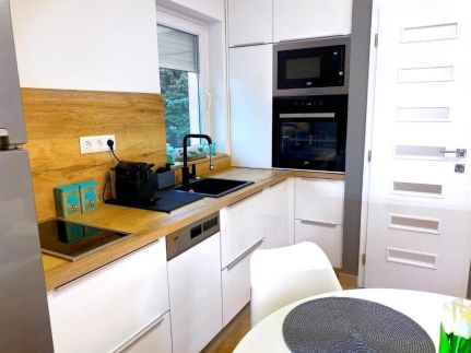 Irisz Hillside Apartman5