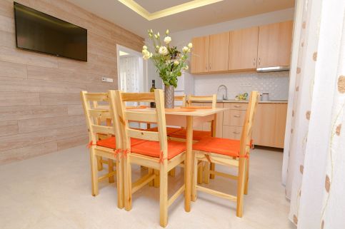 Bella Apartments No22
