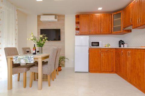Bella Apartments No12