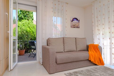 Bella Apartments No13
