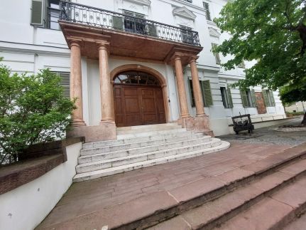 Lakeside Heritage Apartman1
