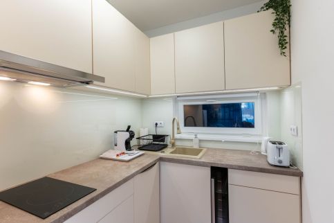 Sunset Garden Apartment2