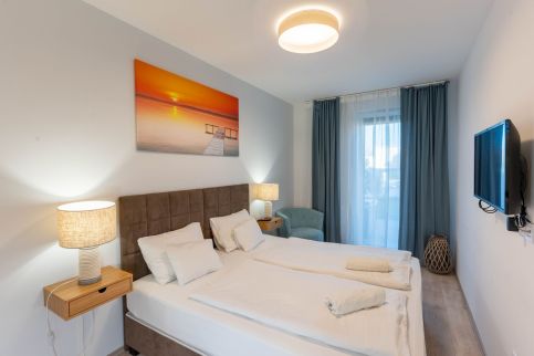 Sunset Garden Apartment6