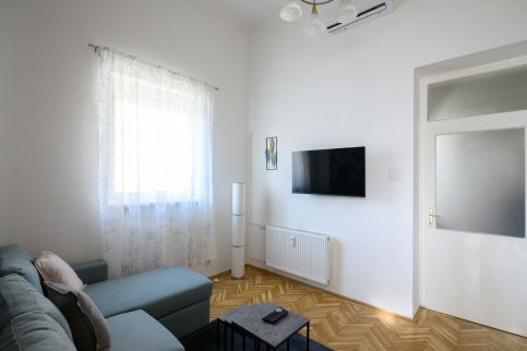 Violet Center Apartman14