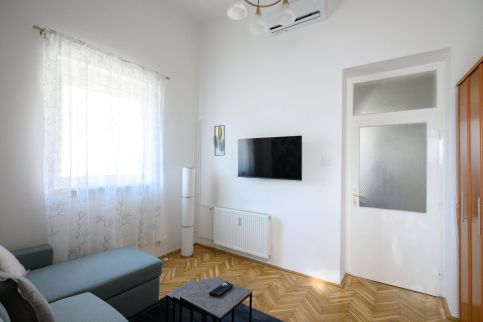 Violet Center Apartman15