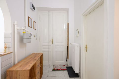 Violet Center Apartman10