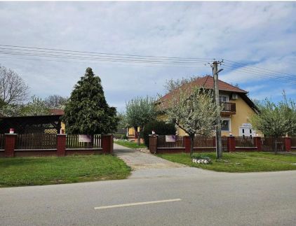 Estike Apartmanok – Tiszafüred fotó 3
