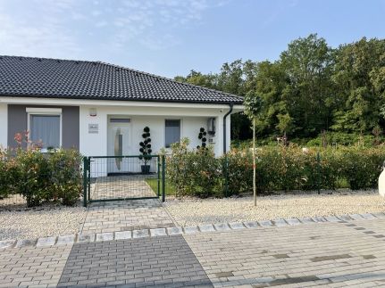 Jázmin Apartman1