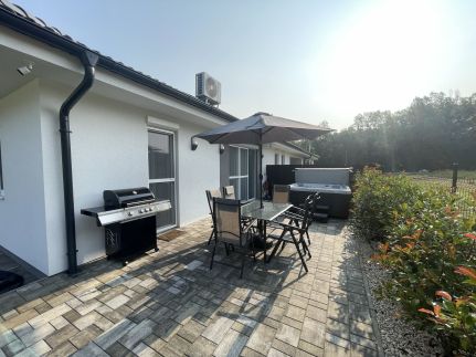 Jázmin Apartman9