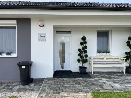 Jázmin Apartman2