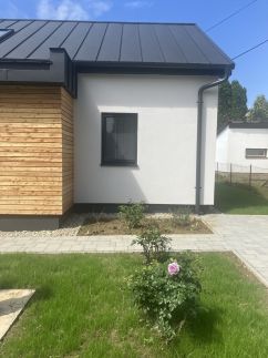 Aquamarine Apartman24
