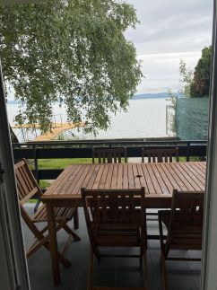 Lakeside Home Apartman16