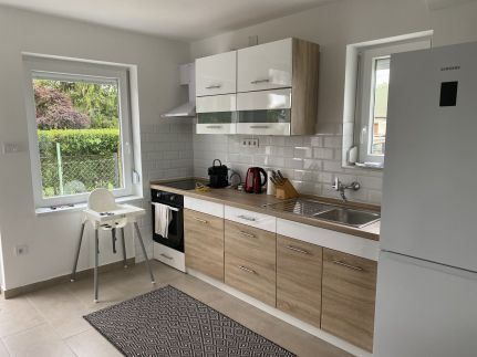 Lakeside Home Apartman6