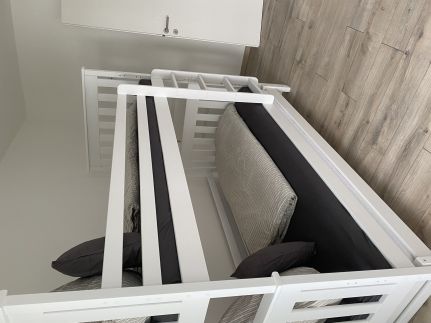 Lakeside Home Apartman7