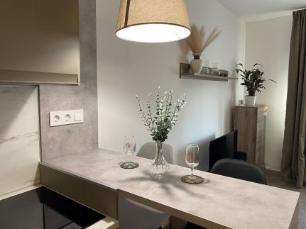 Zöld Ajtó Apartman8