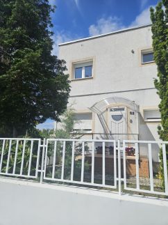 FAMILLE Apartman10