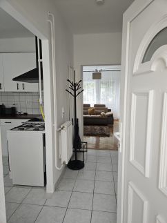 FAMILLE Apartman27