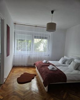 FAMILLE Apartman32