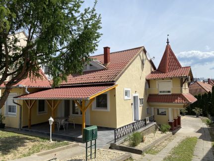 Kármen Apartmanház