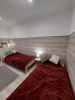 Akácvirág Airport Bogi Apartman13