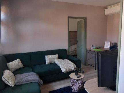 Akácvirág Airport Bogi Apartman