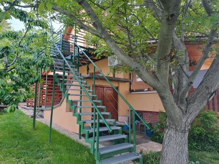 Pihenő Apartman1