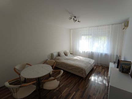 Hídfő Apartman