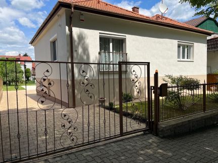 Gold Apartmann15
