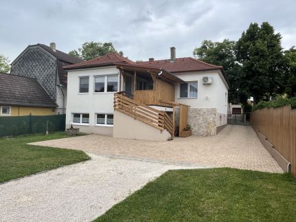 Gold Apartmann
