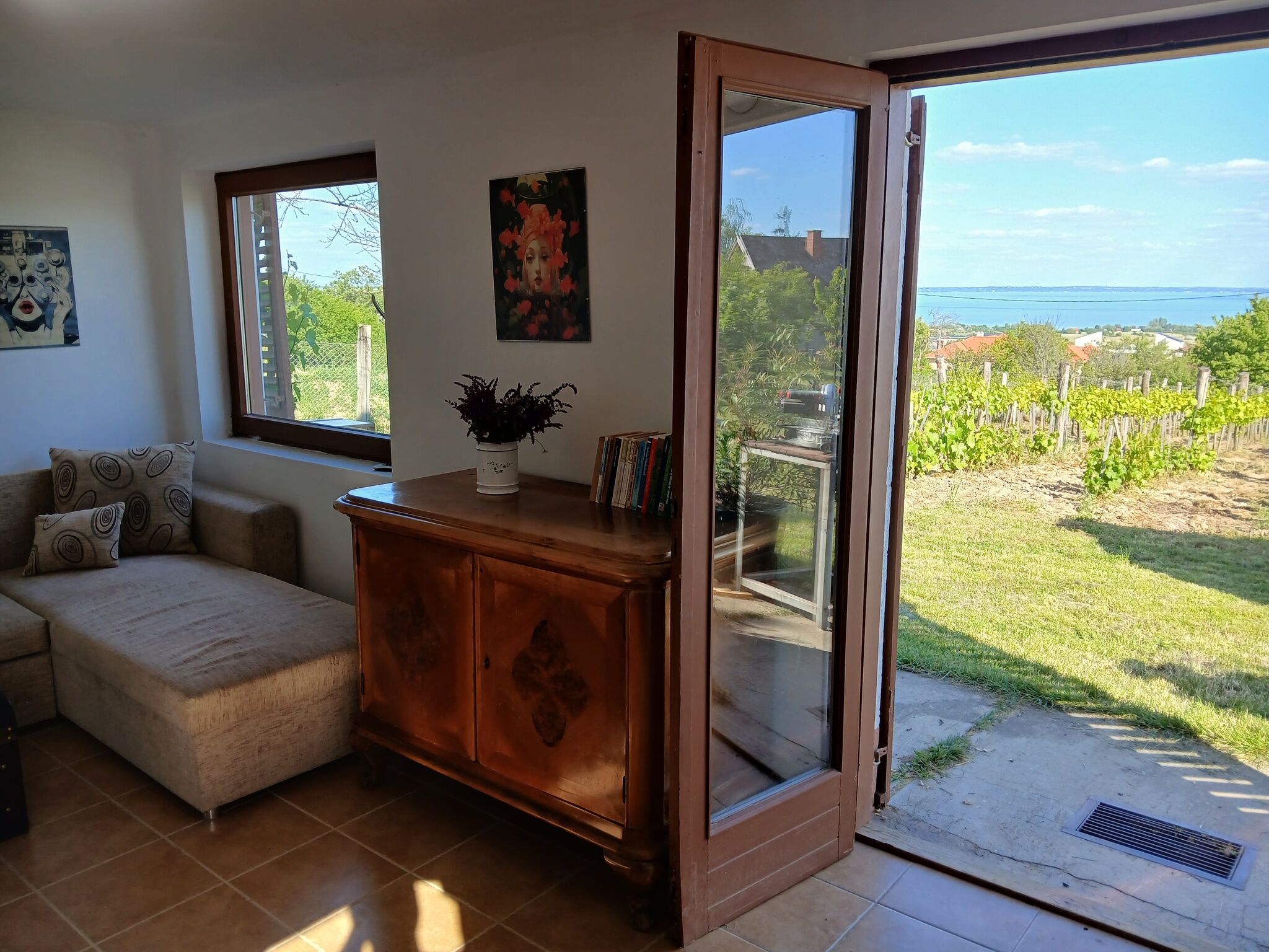 NyugtatLak Vendégház – Balatonalmádi