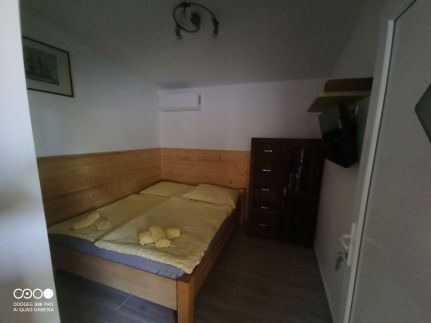 Heni Házikó Vendégház2