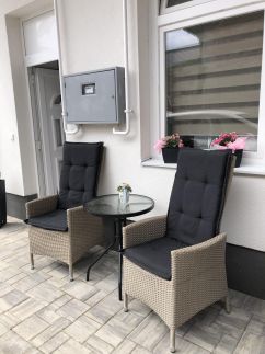 Stephanie's Apartman9