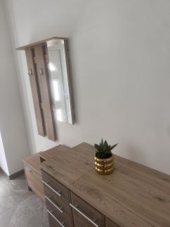 Stephanie's Apartman3