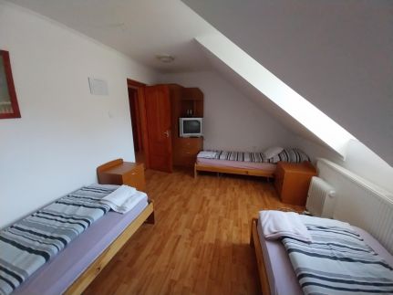 Mohos Vendégfogadó és Presszó14