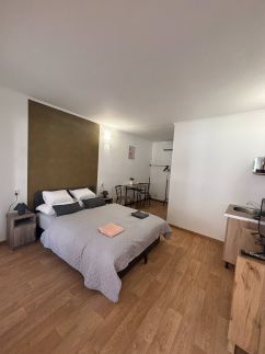 Lola Apartman2